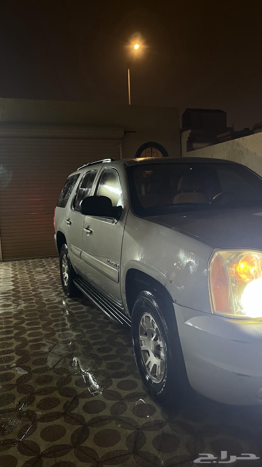 James Yukon has a double bed and a car worth 323.63209371638659112