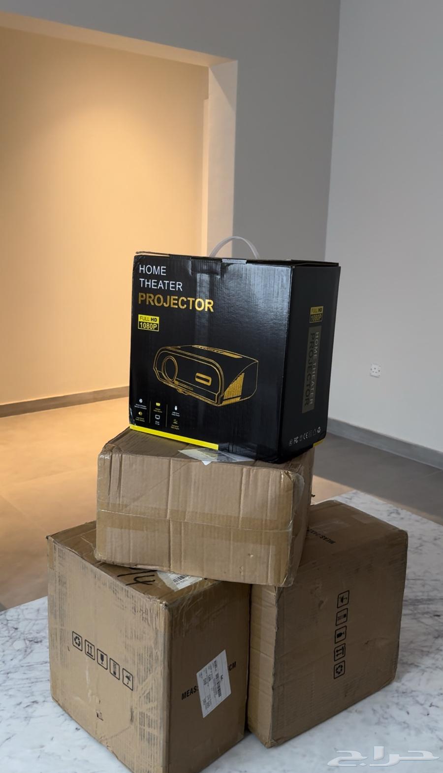 Giant 4K cinematic projector631409065182751128