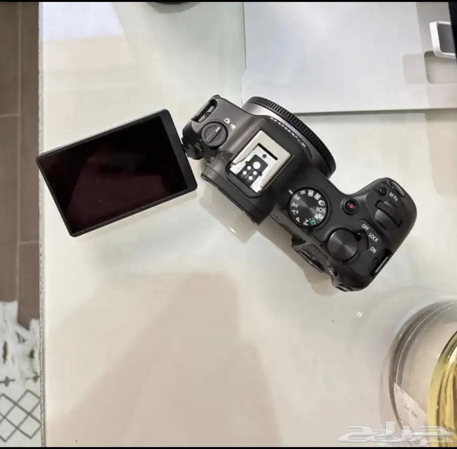 Canon R8 camera with lenses63141392910209114