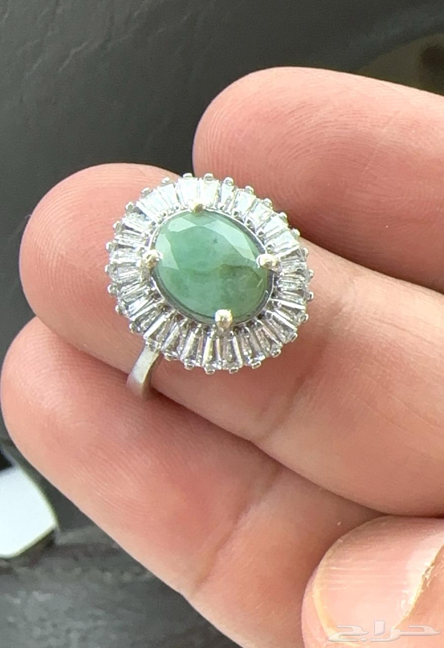 Women's emerald ring63262652230403111
