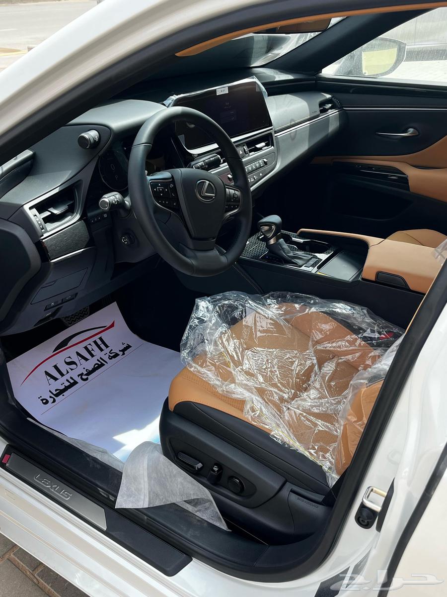 Lexus ES250 2025, cash and installments, lowest price at Al-Safwa63206924159745111