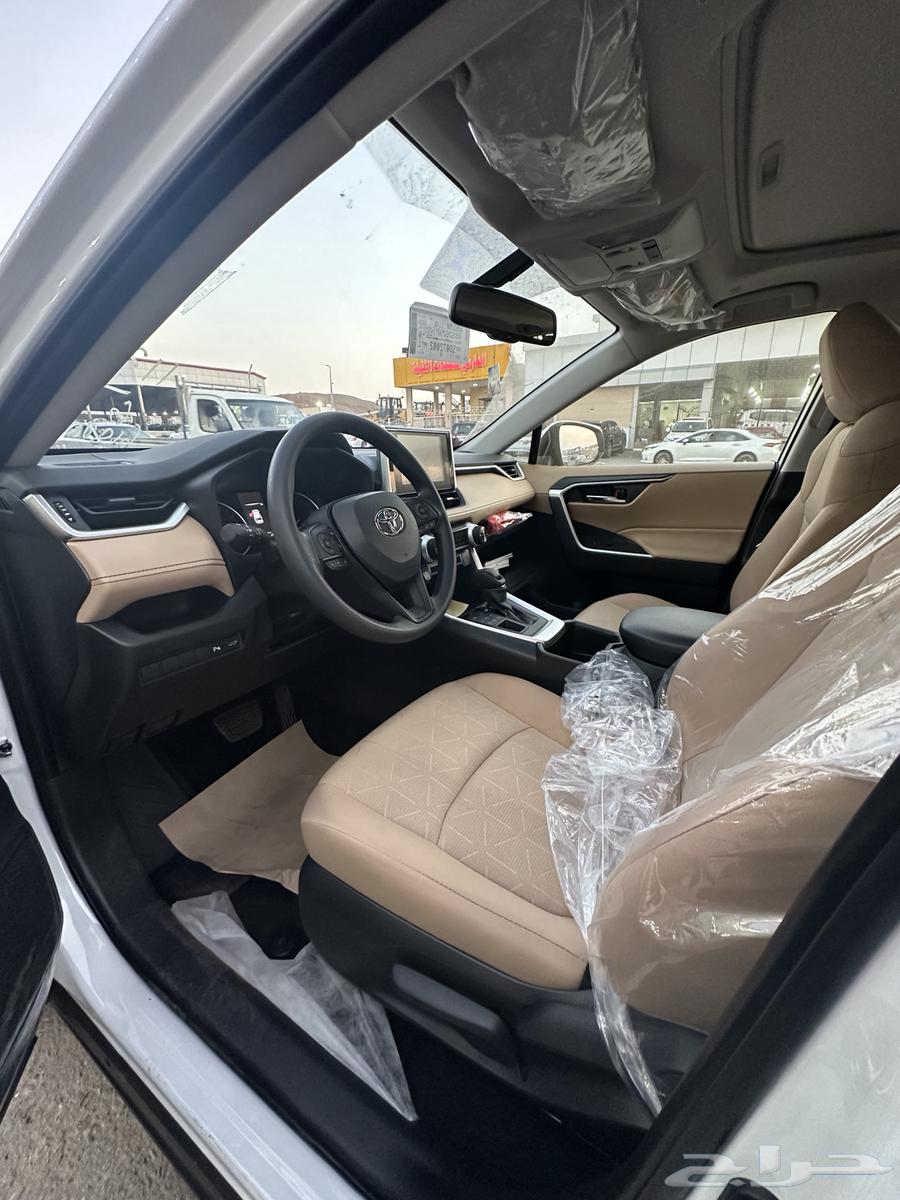 Toyota RAV4 Standard Double Machine 2.0 Model 2025 Cash-Bank63205911829249113