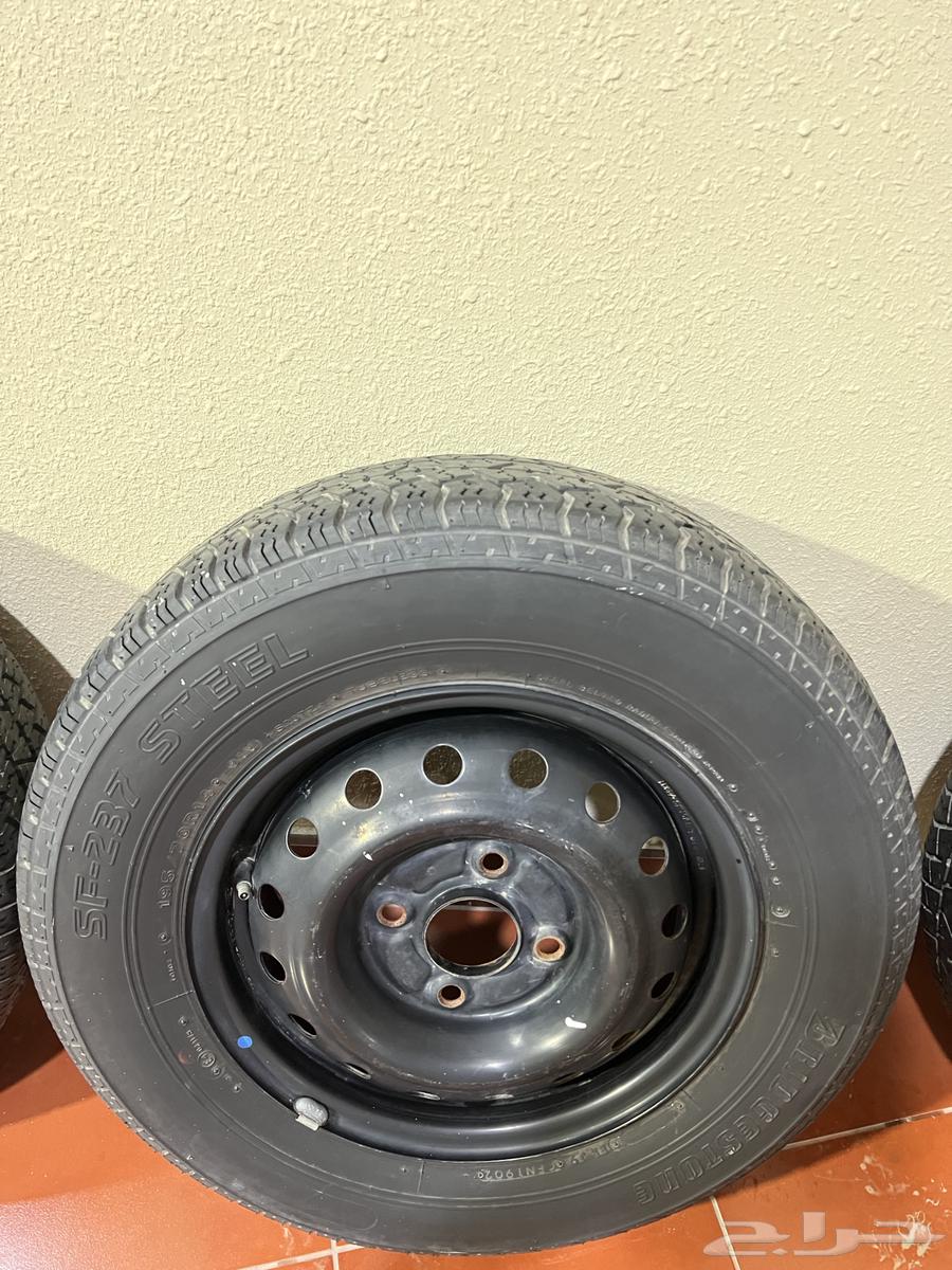 For sale: 3 Bridgestone tires, year 200263206907866881113