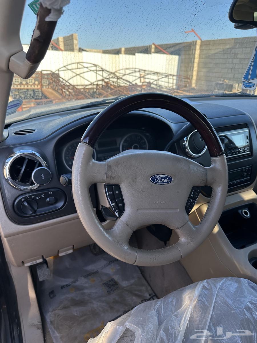 Model 2005, good condition, good engine, for sale as spare parts only63209378563842114