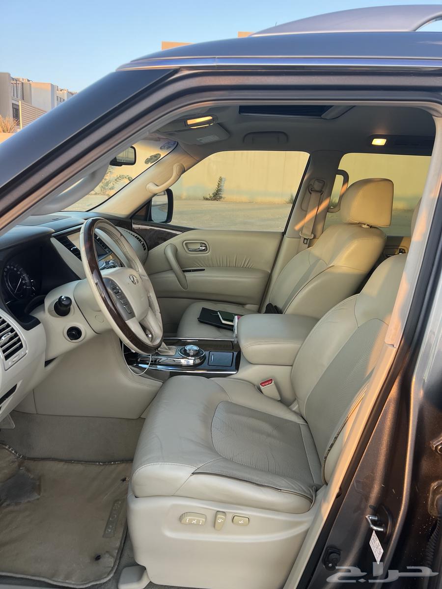 Infiniti QX80 2016 (Clean)63214455837315113