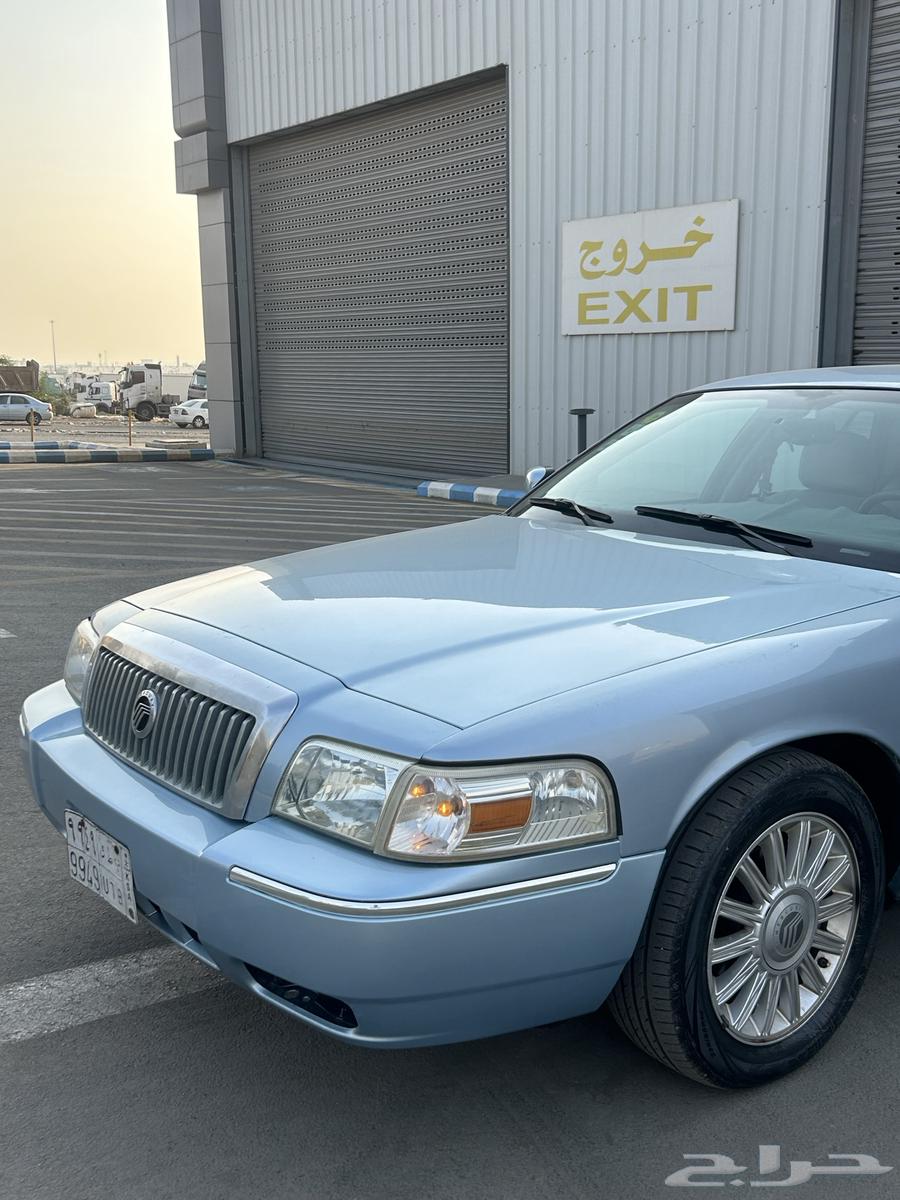 2010 Ford Grand Marquis, American, top storage, very clean63206901463938113