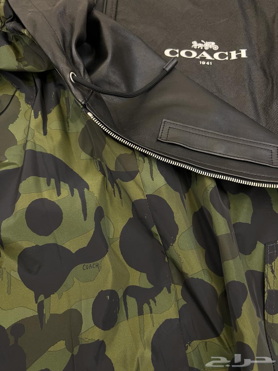 A jacket from the brand COACH63143282466818112