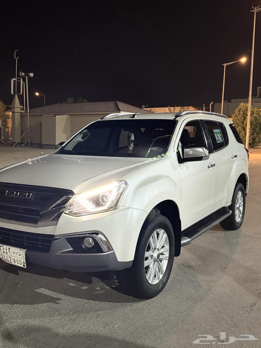 Isuzu 2018 full option63209370982531111