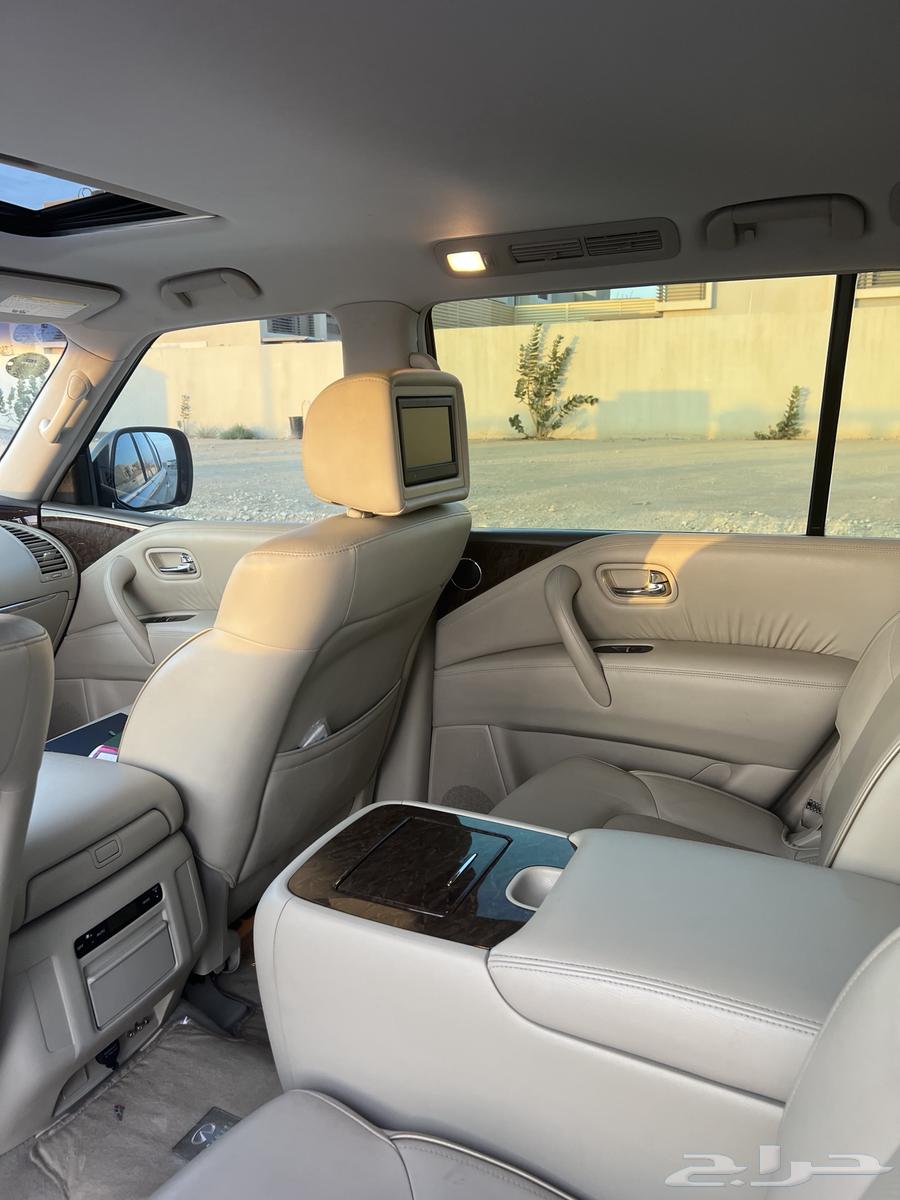 Infiniti QX80 2016 (Clean)63214455837315112