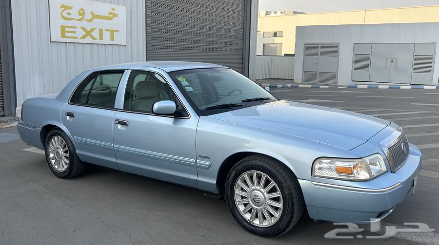2010 Ford Grand Marquis, American, top storage, very clean63206901463938114