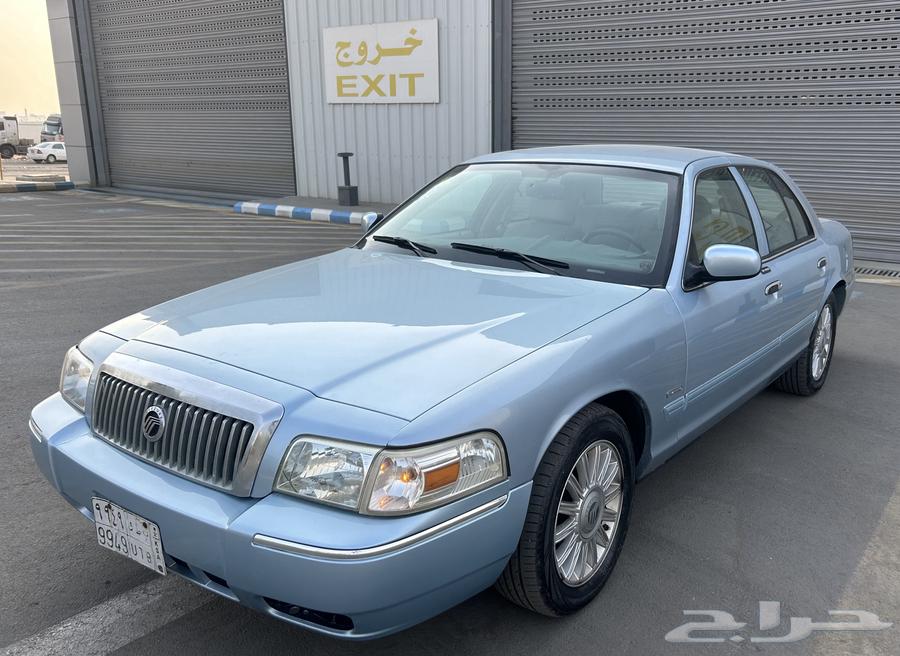 2010 Ford Grand Marquis, American, top storage, very clean63206901463938111