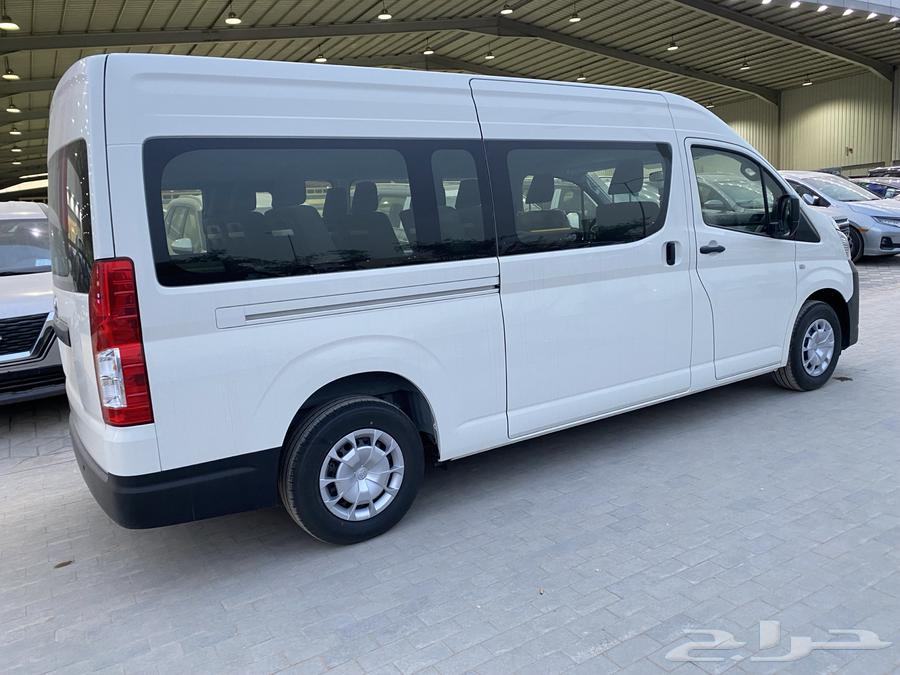 Toyota 13-passenger diesel minibus, Saudi model, 202563209402144386113