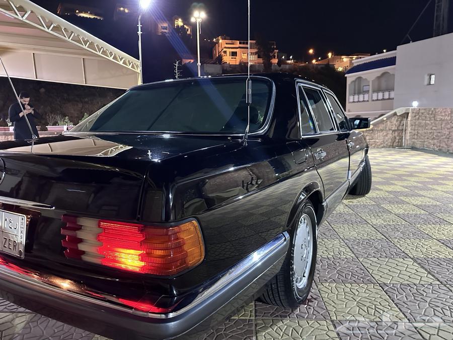 Mercedes-Benz 560SEL Presidential model 198963208877383811112