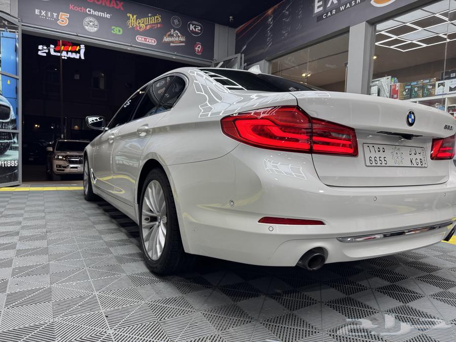 BMW 520i63205922285570113