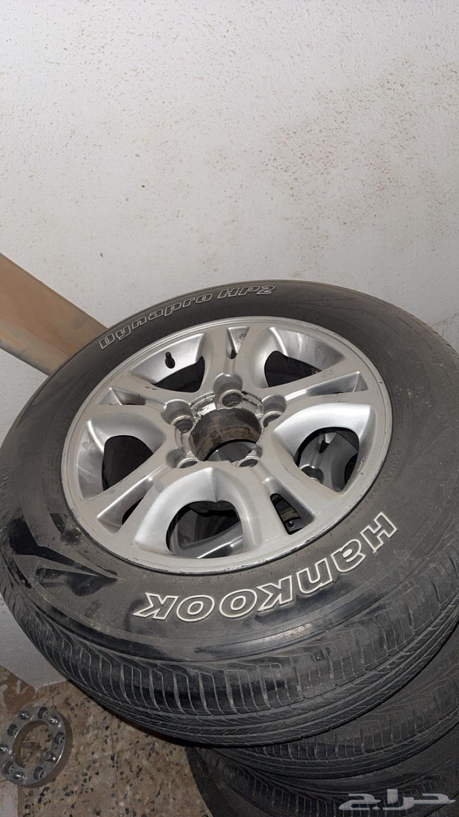 17-inch rims with Hankook tires63204363341187111