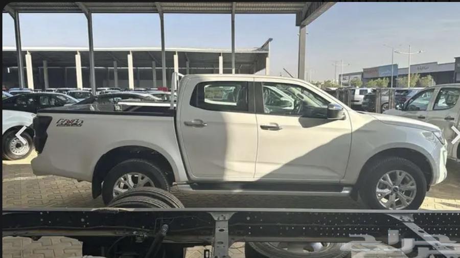 Isuzu LS 202463205934923906112
