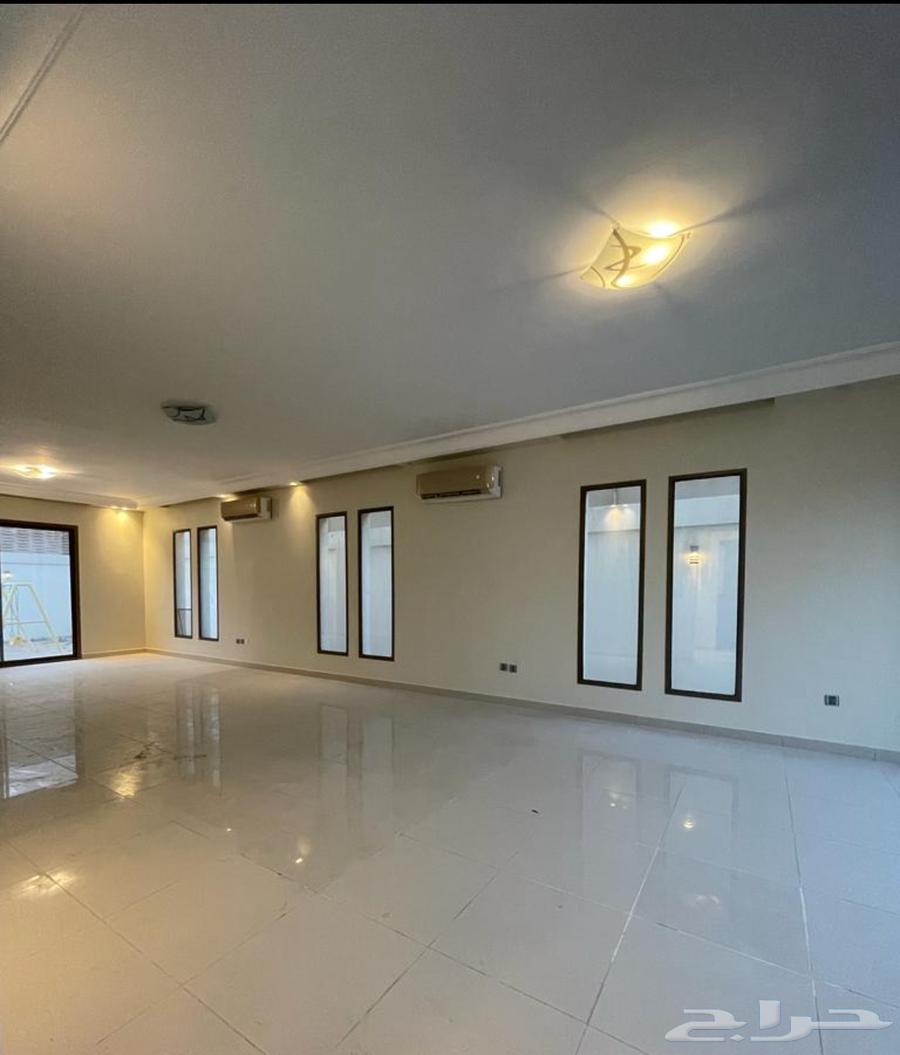 For sale: a duplex with two floors and an annex in Al-Amwaj, Al-Azizia, Al-Khobar.63010374691585112
