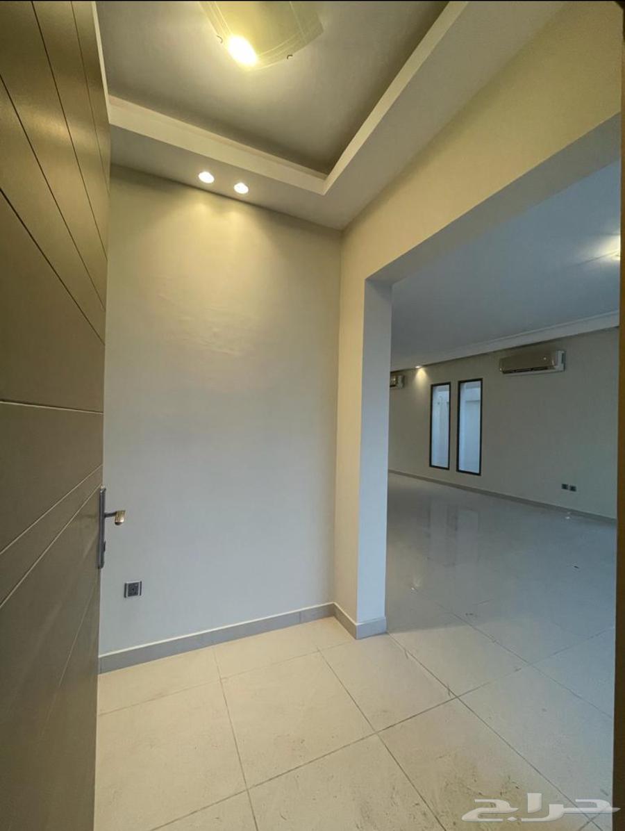 For sale: a duplex with two floors and an annex in Al-Amwaj, Al-Azizia, Al-Khobar.63010374691585111