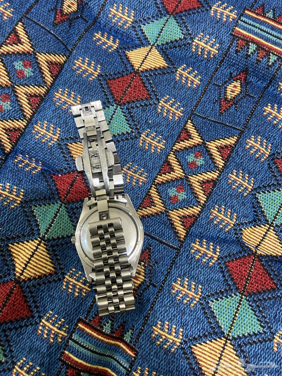 Hello, may the peace, mercy, and blessings of God be upon you. I present to you the watch.63204883270787113