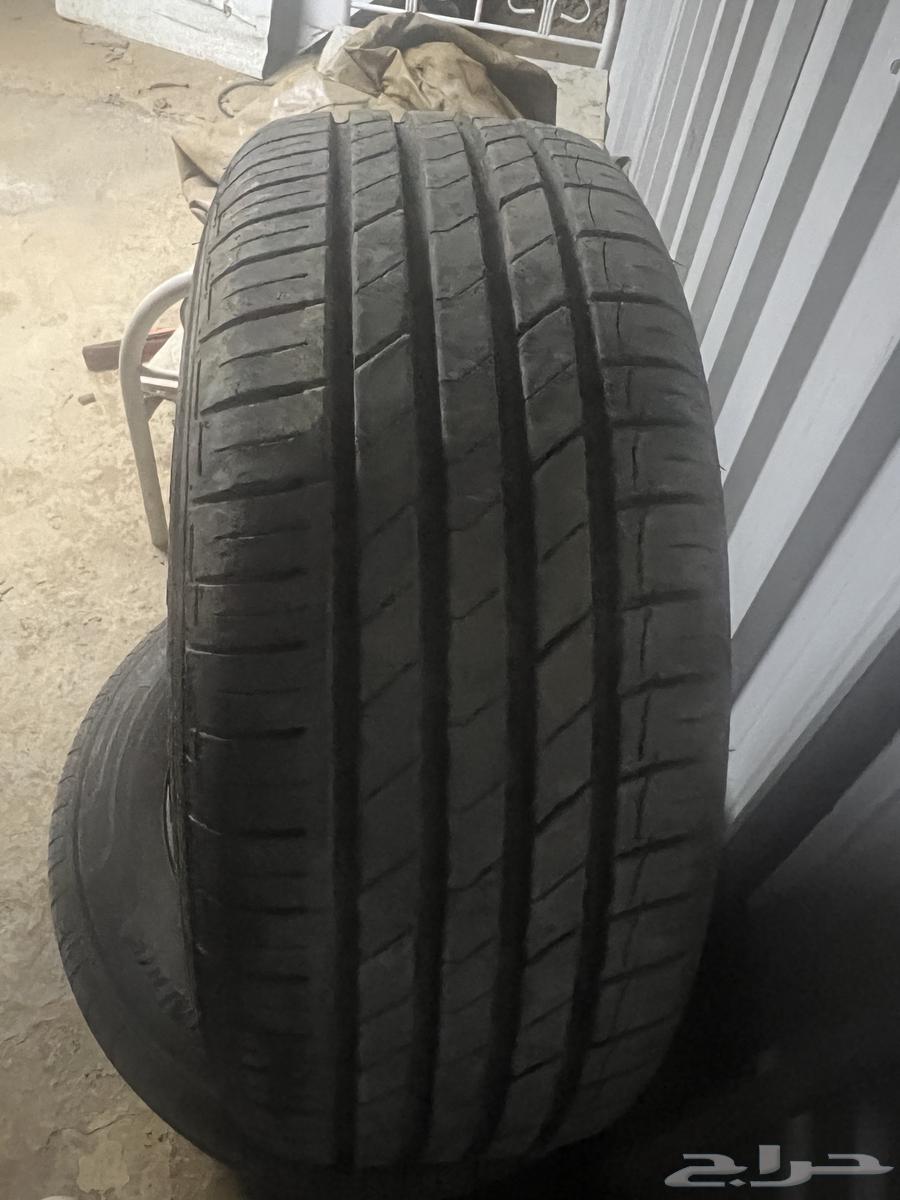 A new set of rims and tires63205414799362111