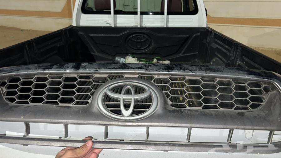 Front Hilux network63205928308098111