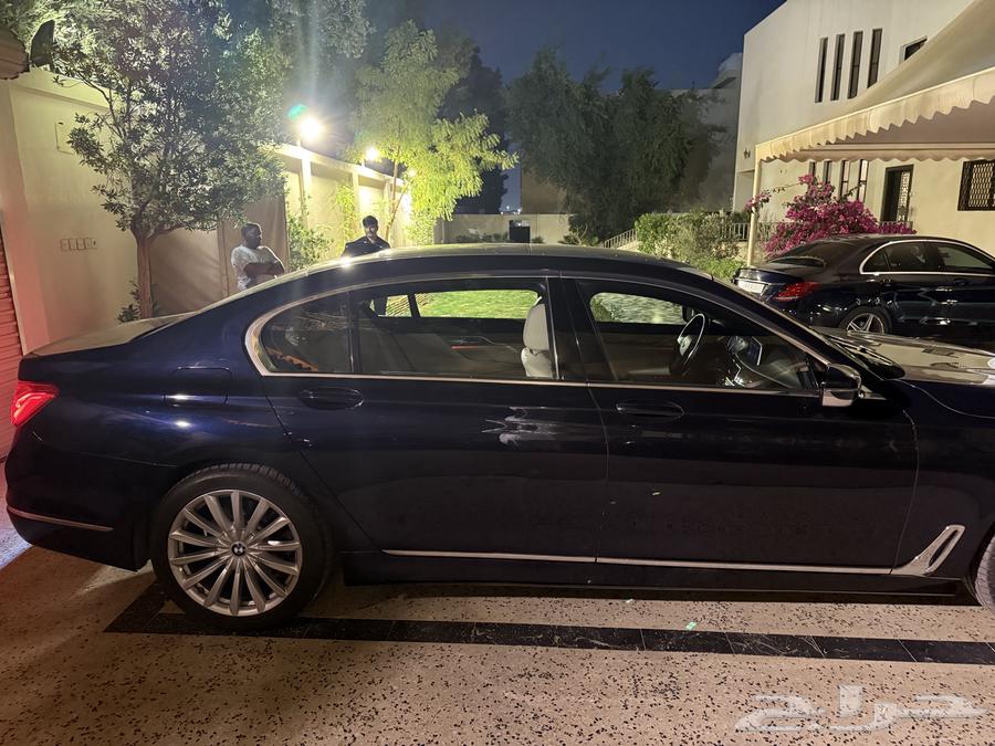 BMW 2019 730 with low mileage63201722039555111