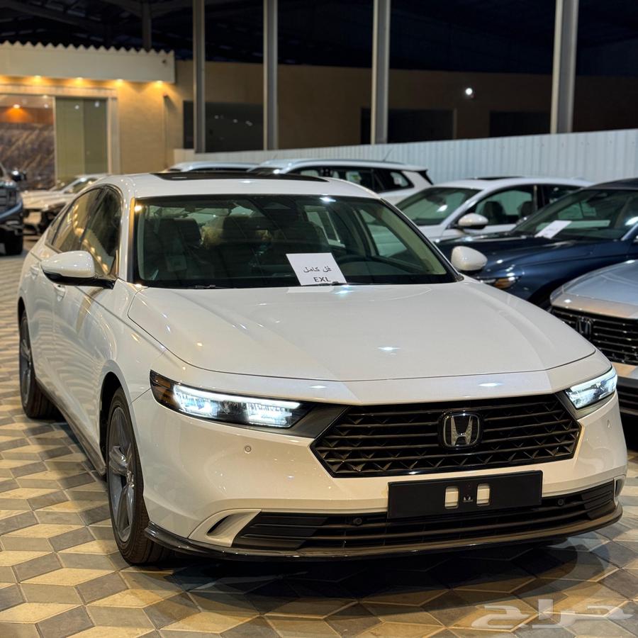 Honda Accord fully loaded 2024, hurry before stock runs out at a price of 135,00063204917907331111
