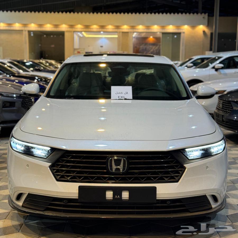 Honda Accord fully loaded 2024, hurry before stock runs out at a price of 135,00063204917907331112