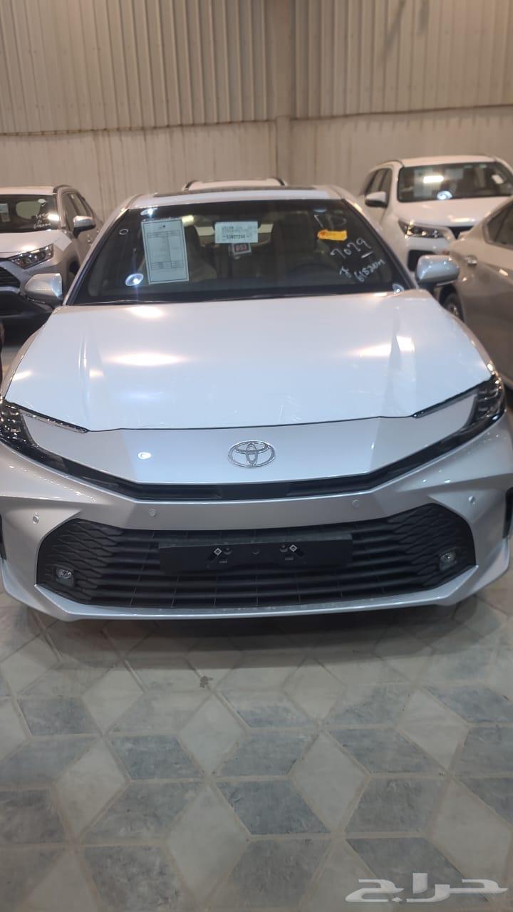 Toyota Camry E gasoline Gulf 2025 Titanium color (cash and installment)63204914976386111