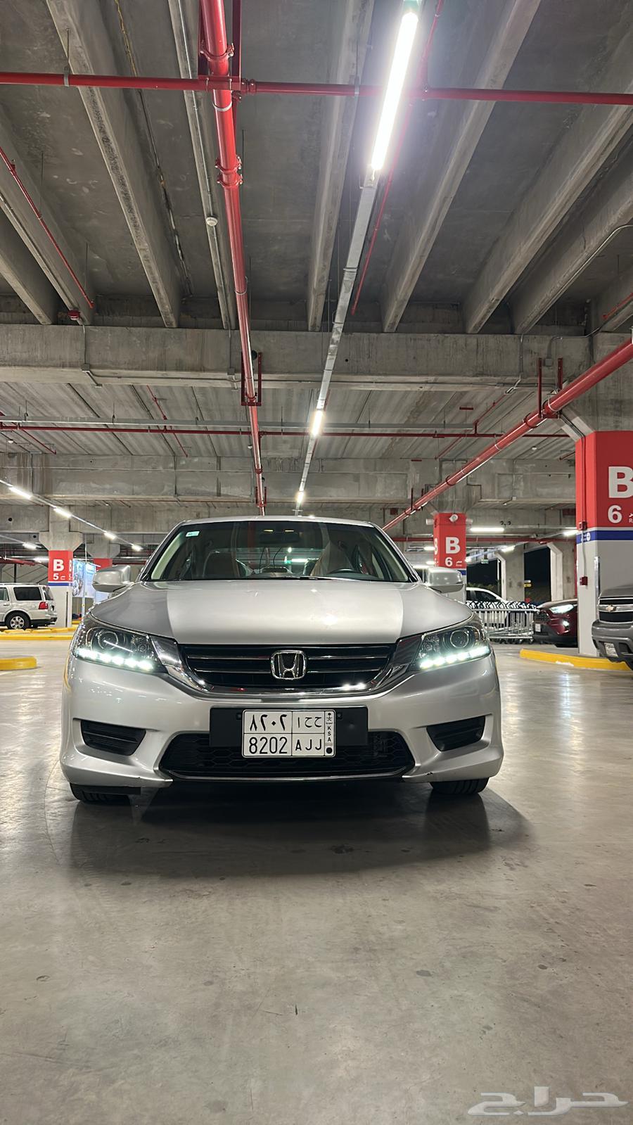 Honda Accord 13 standard, sold. I need an agency, silver.63201203055873111