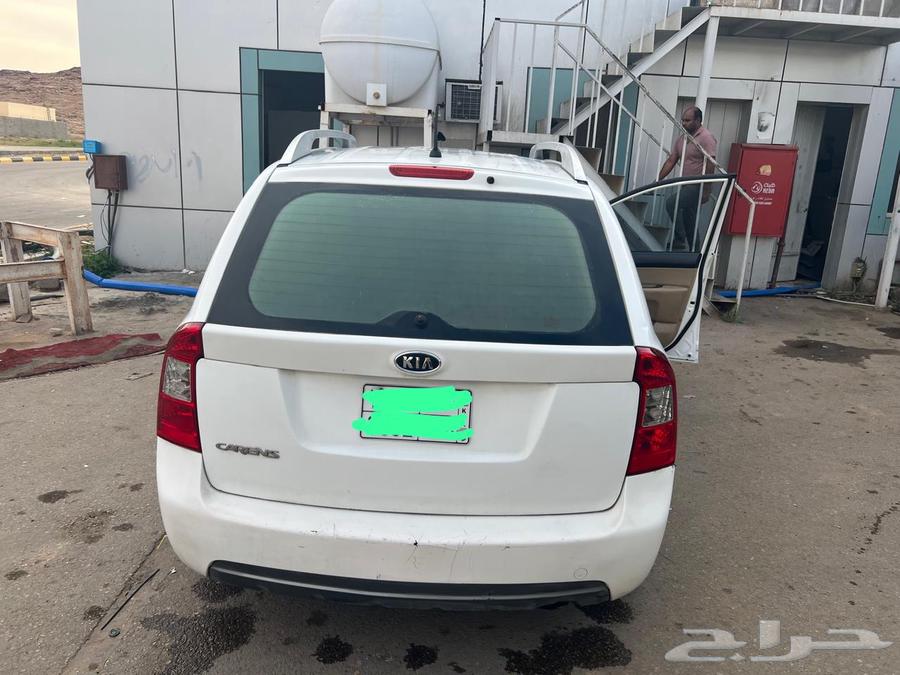 Kia Carens 2013 model for sale, excellent condition, driven 260, engine 160063199175822081113