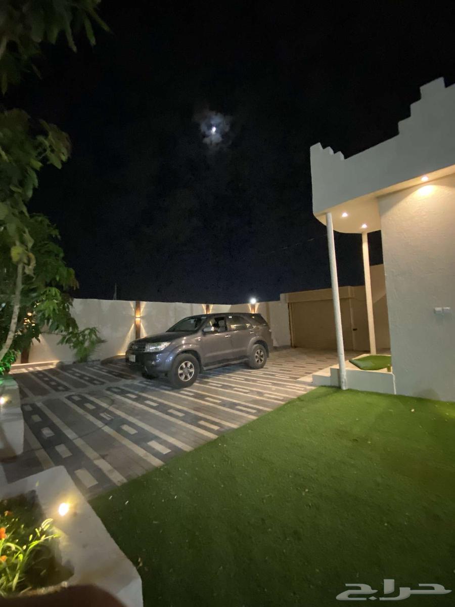استراحه قسمين للايجار بالواصليه قريبه من العرفاء63470055481985113