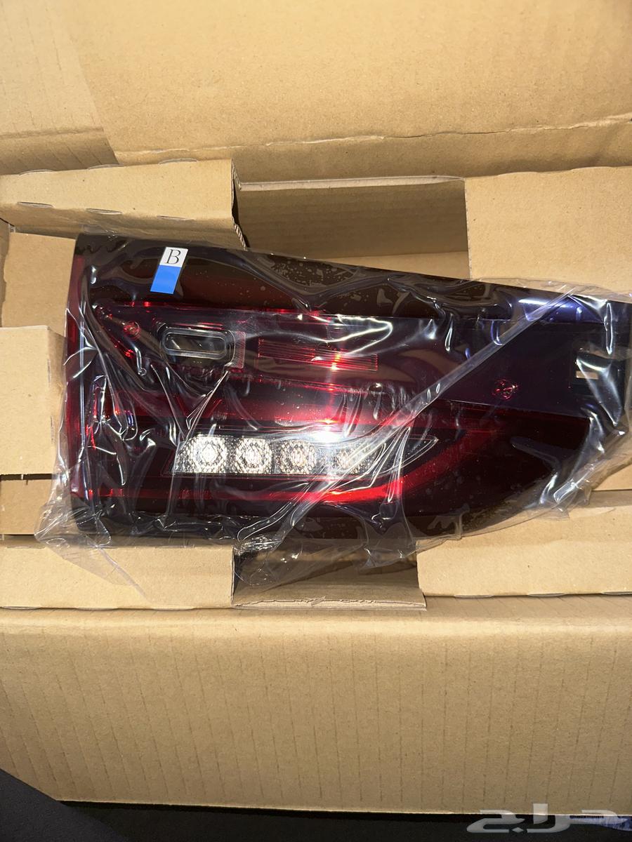 Left rear trunk lid of Mazda 663201203073794111
