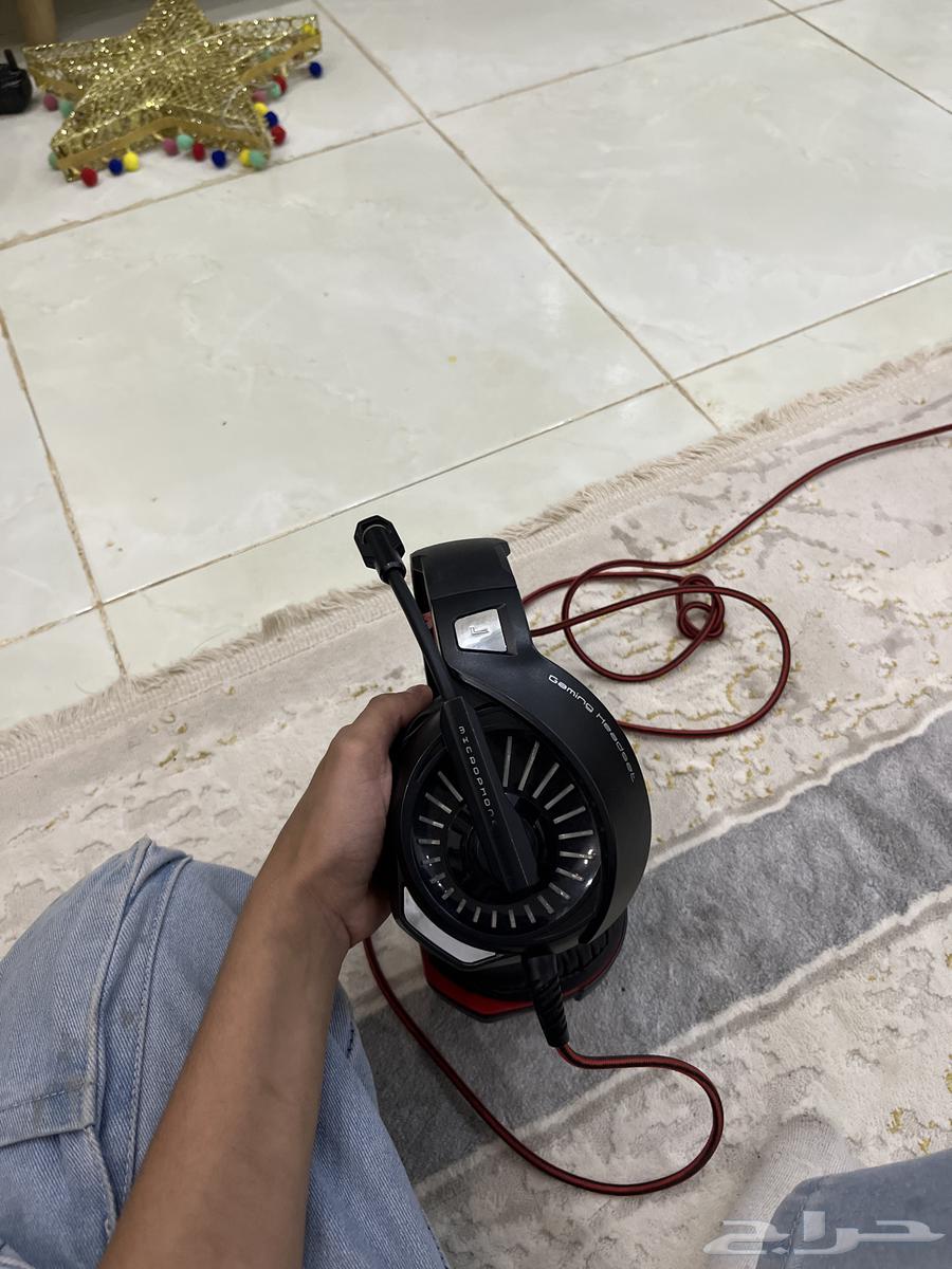 Sony headphones63137075734658112