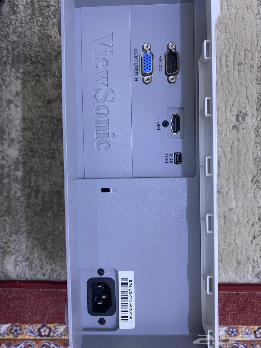Projector63136217390721112