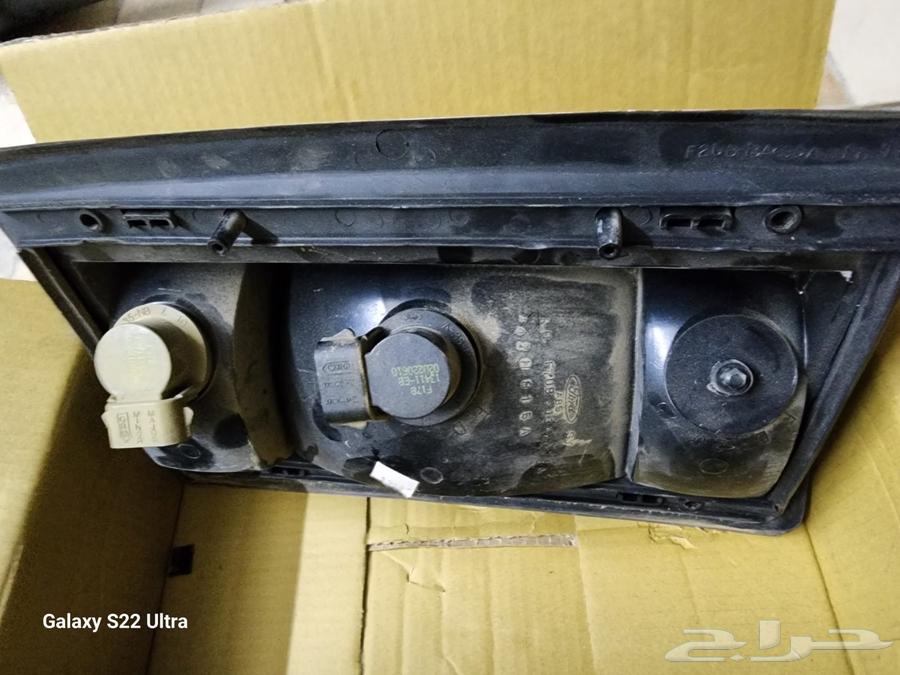 Side mirror for a 2002 Ford van and side lights63197683767683111