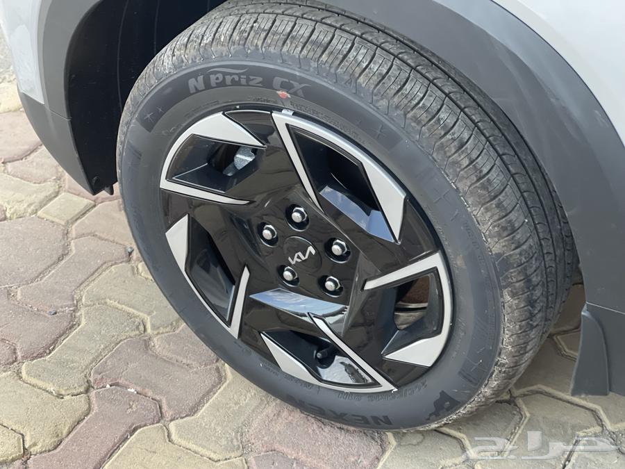 Kia Sonet 2025 Standard Version Arrives at the Lowest Prices63197162761857113