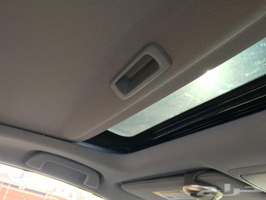 Repair and maintenance of car roof openings63196182755330114