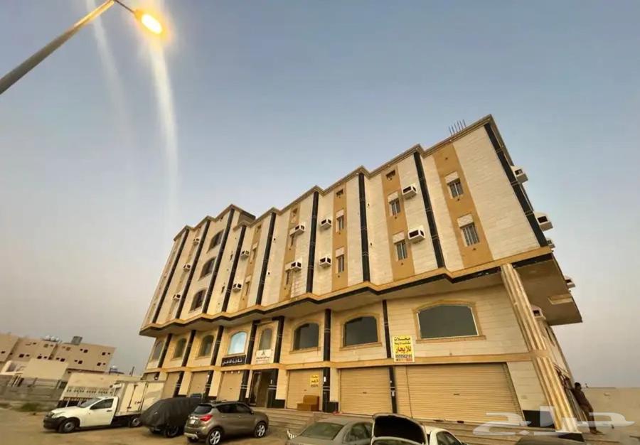 محلات ومكاتب ادارية وشقق للإيجار63009996483073112