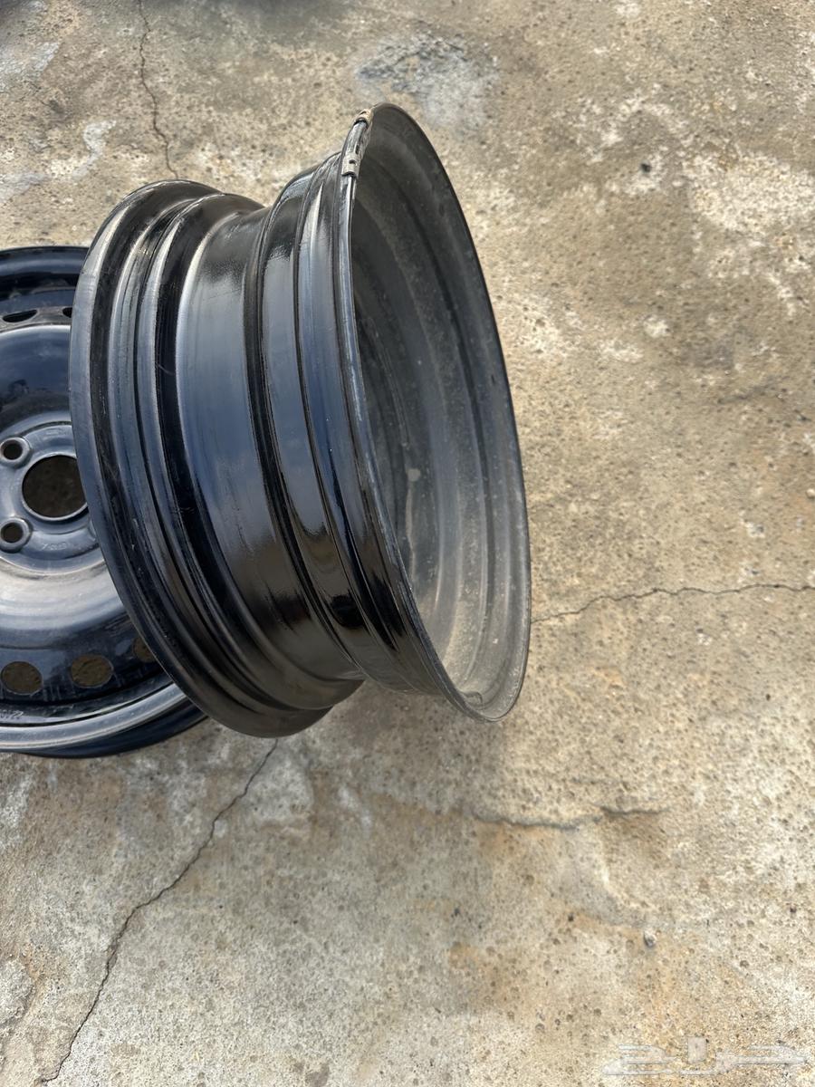 15-inch rims with 4 bolts63196705941121113