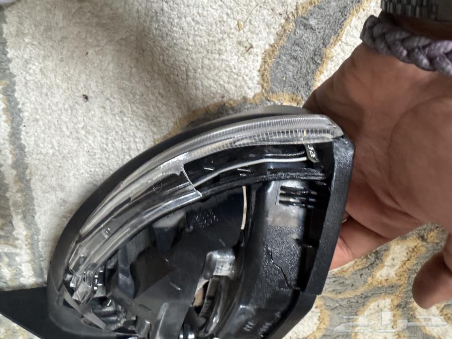 The Ultra 2025 mirror has a small crack, the mirror agency without glass.63197693892483113