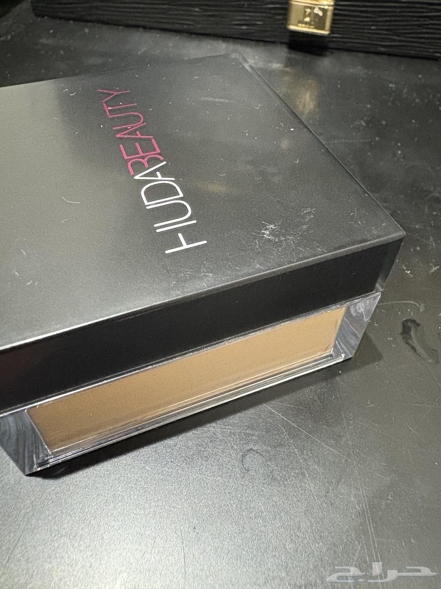 Huda Beauty Eazy Peasy Powder Foundation63010241560323111