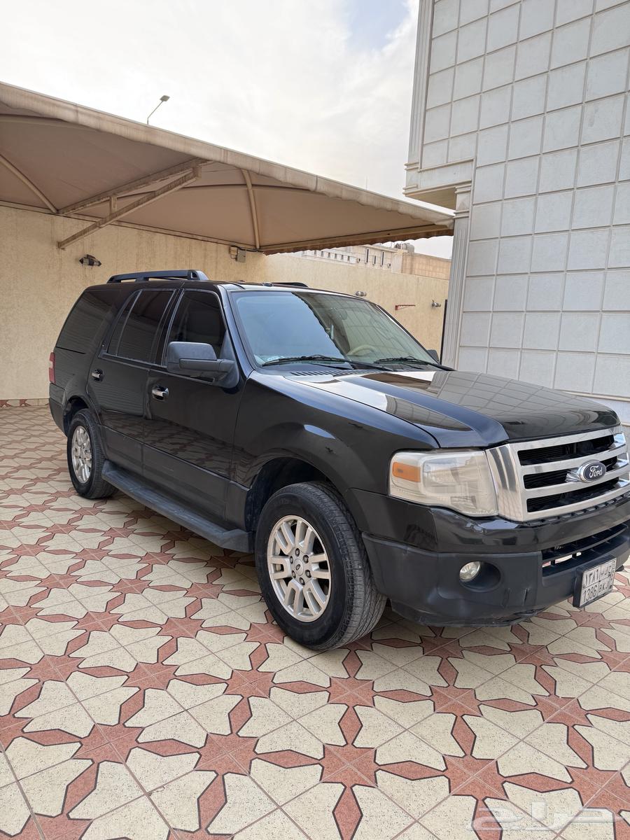Ford Expedition 2014 model, clean body condition, mileage 236,00063196209864323111
