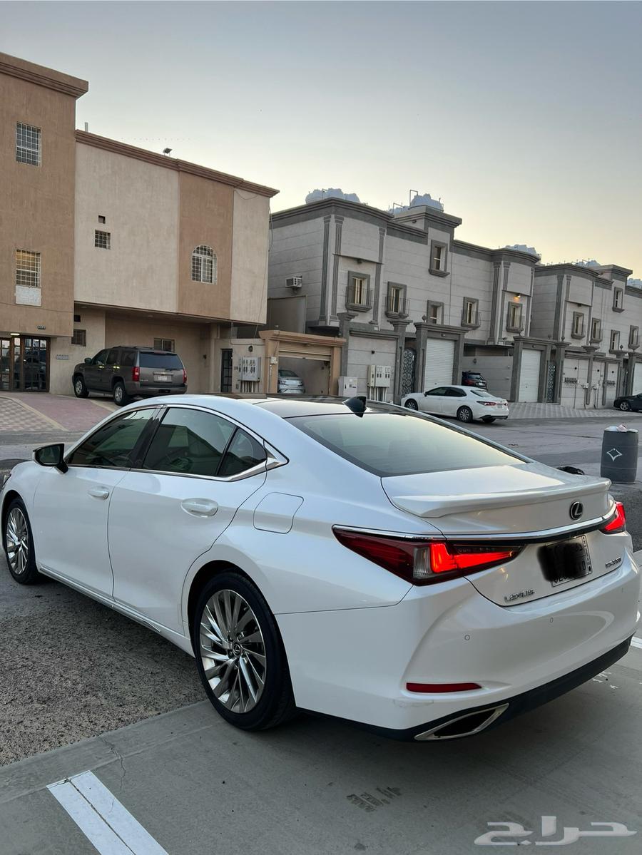 Lexus ES350 CC Saudi, 6-cylinder, model 2019631916235960351123