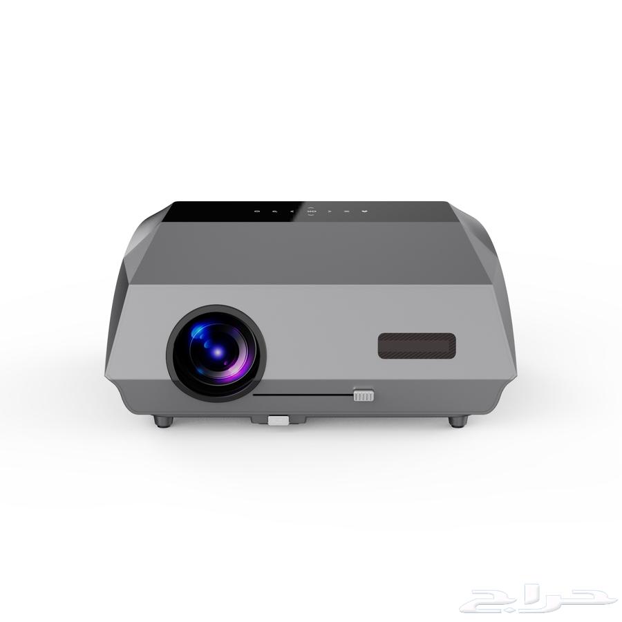 Giant 4K cinematic projector63140906518275112