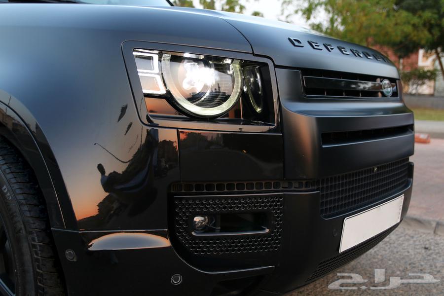 Defender 90 P400 V6 under warranty, imported by Al-Naghi.63193140404866112