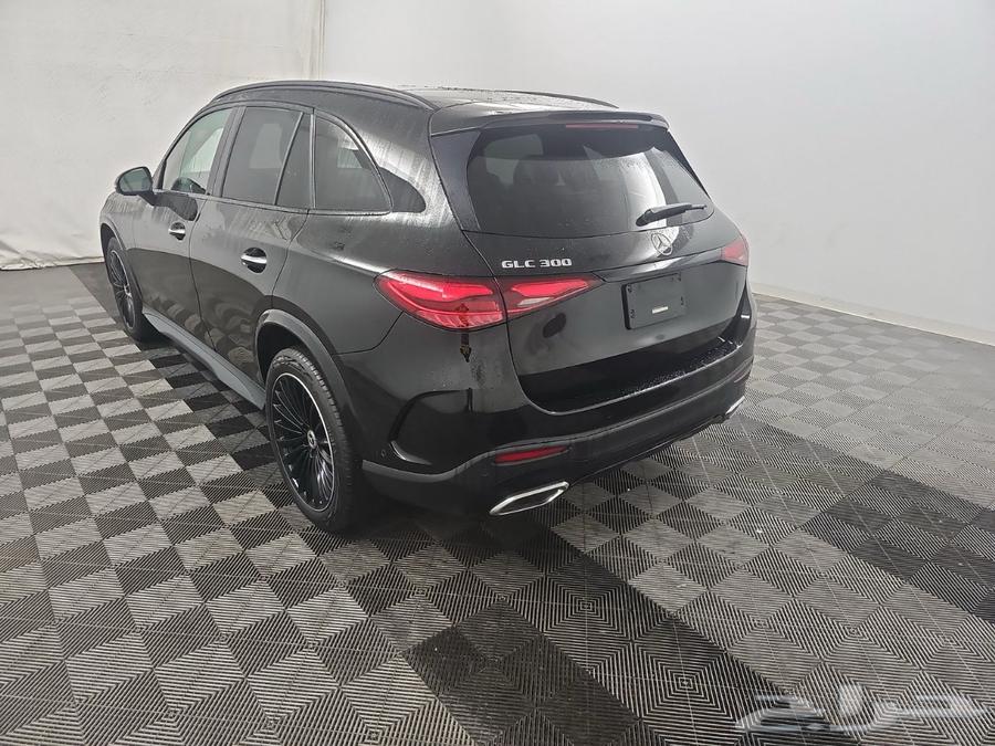 مرسيدس GLC 300 فل نايت بكج 2023 سعر مميز فل كامل63188677875715113