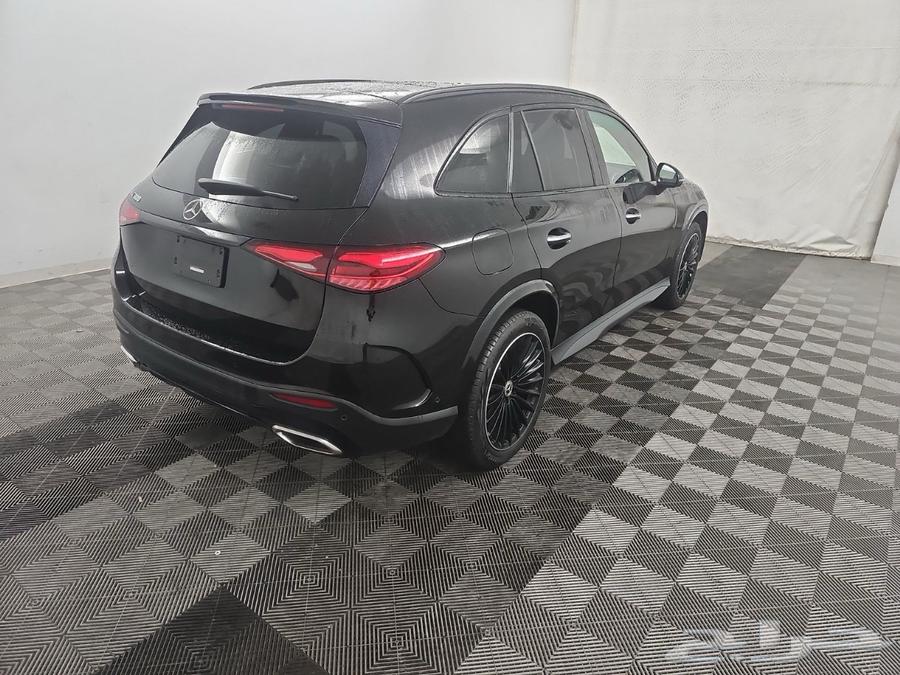 مرسيدس GLC 300 فل نايت بكج 2023 سعر مميز فل كامل63188677875715112