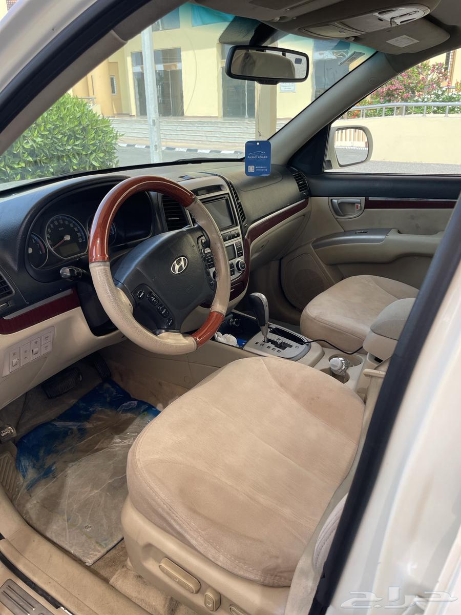 Hyundai Centennial 2009 for urgent sale at 17,00063189641773185113