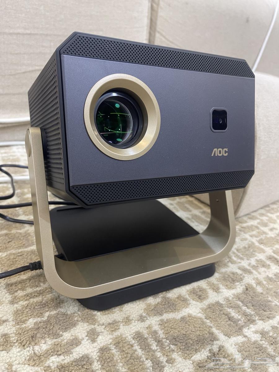 Projector for sale63130679436547111